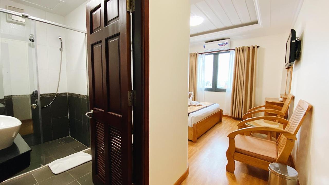 Duc Vuong Saigon Hotel - Cao Thang Хошимин Екстериор снимка