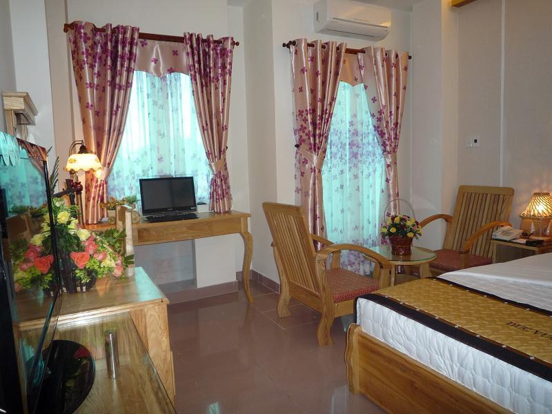 Duc Vuong Saigon Hotel - Cao Thang Хошимин Екстериор снимка