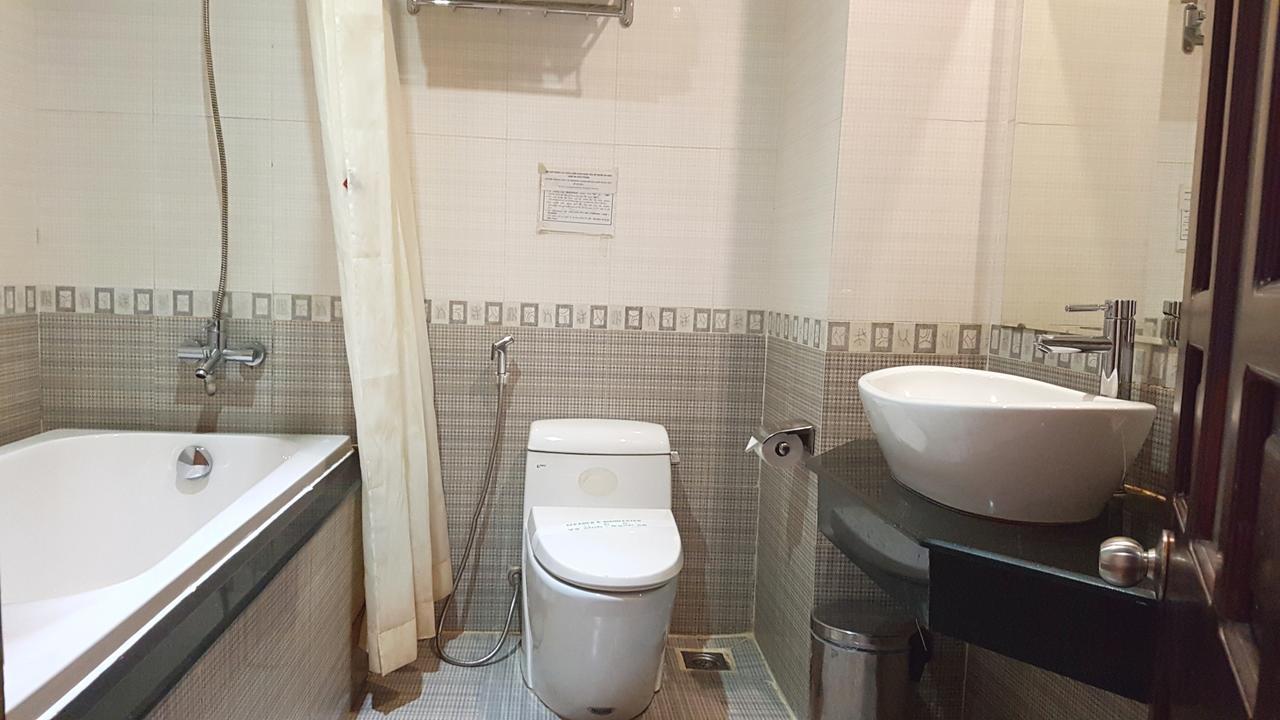 Duc Vuong Saigon Hotel - Cao Thang Хошимин Екстериор снимка